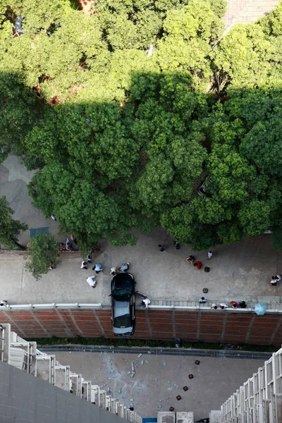 Carro Visto Meio Beira Estacionamento Metros Acima Solo Cidade Changsha — Fotografia de Stock