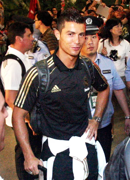 Cristiano Ronaldo Real Madrid Retratado Aeroporto Internacional Guangzhou Baiyun Cidade — Fotografia de Stock