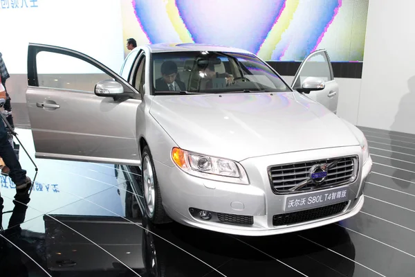 Compradores Carros Chineses Tentam Volvo S80L Durante 8Th China Guangzhou — Fotografia de Stock