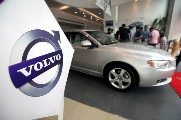Bir Volvo Araba Şangay Bir Volvo Bayilik Satılık Görülür Çin — Stok fotoğraf