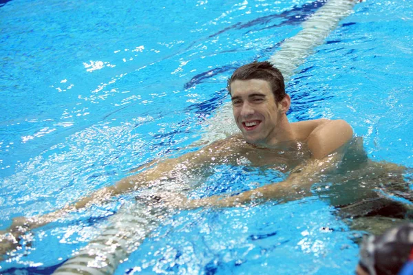 Michael Phelps Usa Uśmiecha Się Basenie Przed Konferencją Prasową Która — Zdjęcie stockowe