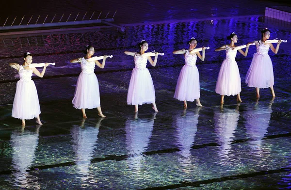 Entertainers Şanghay Oriental Sports Center Açık Dalış Havuzunda Fina Dünya — Stok fotoğraf