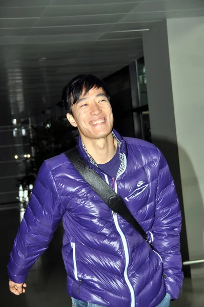 Bintang Hurdler Tiongkok Liu Xiang Tiba Bandar Udara Internasional Pudong — Stok Foto