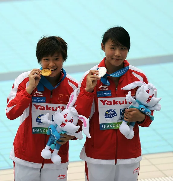 Lewej Złoty Medalista Chinas Shi Tingmao Srebrny Medalista Wang Han — Zdjęcie stockowe