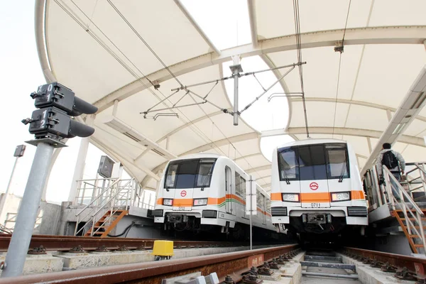 Şangay Metro Hattı Metro Trenleri Şangay Metro Istasyonunda Resmedilmiştir Çin — Stok fotoğraf