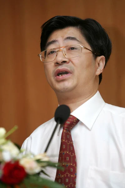 2008년 상하이에서 컨퍼런스에서 원저우 중소기업 중소기업 아소크 이사가 모습을 드러있다 — 스톡 사진