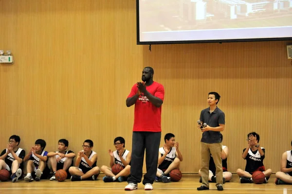 Former Nba Superstar Shaquille Oneal Speaks Fans Meeting High School — Stock Photo, Image