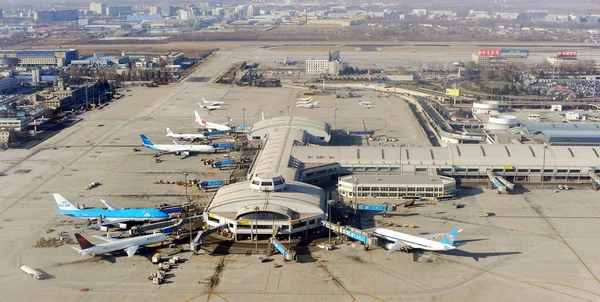 Luftaufnahme Von Düsenflugzeugen Terminal Des Internationalen Airprot Der Hauptstadt Peking — Stockfoto