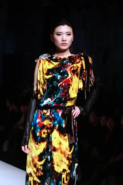 Fashion Show Metropolitan Charms Modele Prudence Shanghai 2011 Autumn Winter — стоковое фото