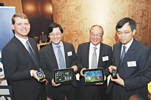 Desde Izquierda Lenovos Coo Rory Reed Ceo Yang Yuanqing Presidente — Foto de Stock
