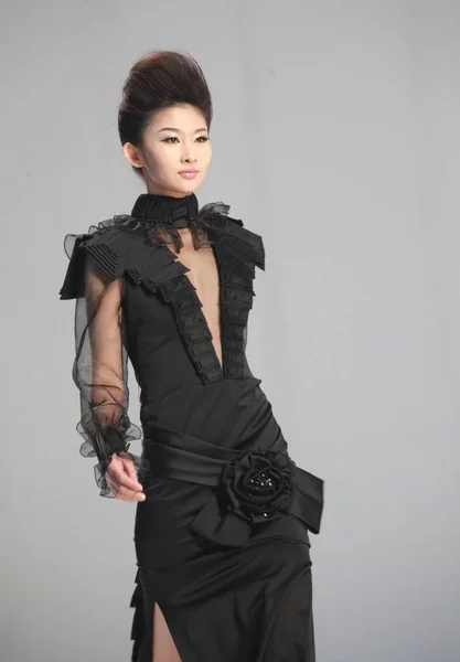 Sfilata Moda Lilanz Alla China 2012 Spring Summer Fashion Week — Foto Stock