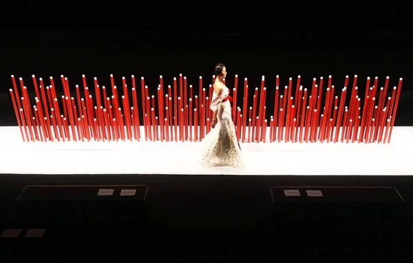 Vie Показ Мод Під Час Шанхай Fashion Week Колекції Весна — стокове фото