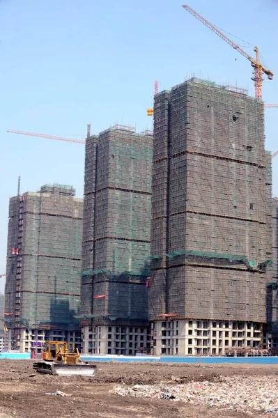 2011年3月3日 上海の手頃な価格の住宅用住宅プロジェクトの建設現場の眺め — ストック写真