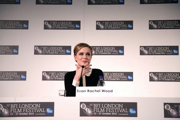 私たち Bfi ロンドン映画祭 ロンドンで 2011 月の映画の記者会見に臨んだ女優エヴァン レイチェル ウッド — ストック写真