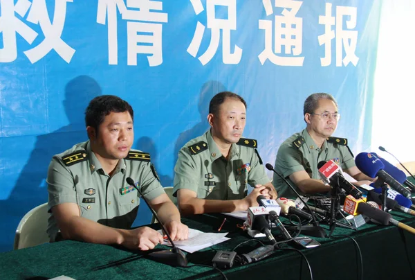 Funcionarios Del Ejército Popular Liberación Anuncian Muerte Yueyues Una Conferencia —  Fotos de Stock