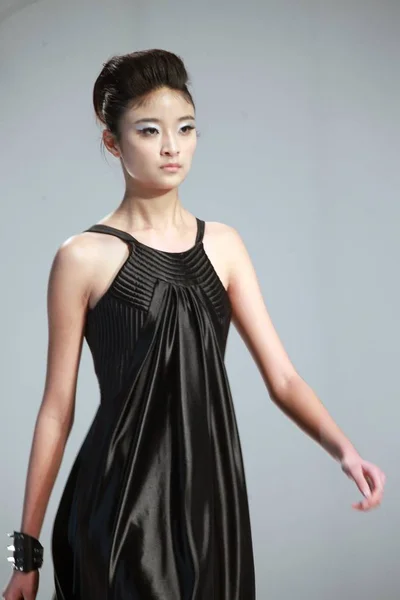 Desfile Moda Lilanz China 2012 Spring Summer Fashion Week Pequim — Fotografia de Stock