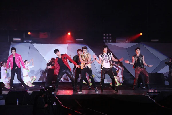 Boy Band Sudcoreana 2Pm Esibisce Durante Loro Concerto Taipei Taiwan — Foto Stock