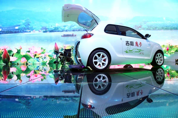 Geely Mccar Visto Exposição 14Th Shanghai International Automobile Industry Exhibition — Fotografia de Stock