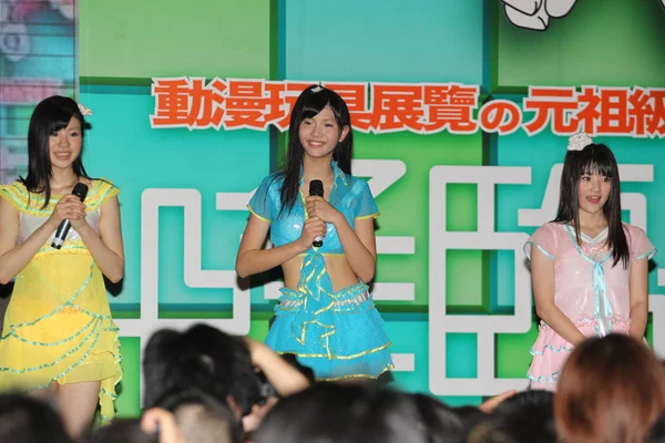 Μέλη Των Ιαπωνικών Κοριτσιών Pop Ομάδα Ske48 Απεικονίζονται Στη Μίνι — Φωτογραφία Αρχείου