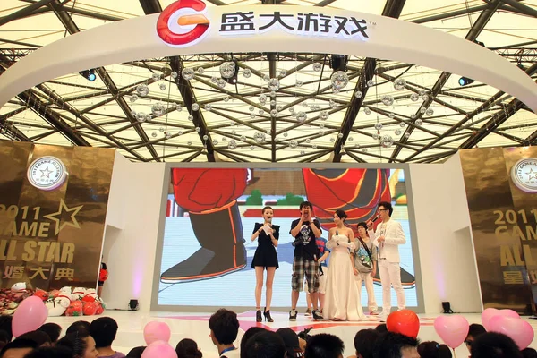 Visitantes Lotam Estande Dos Jogos Shanda Shanghai New International Expo — Fotografia de Stock