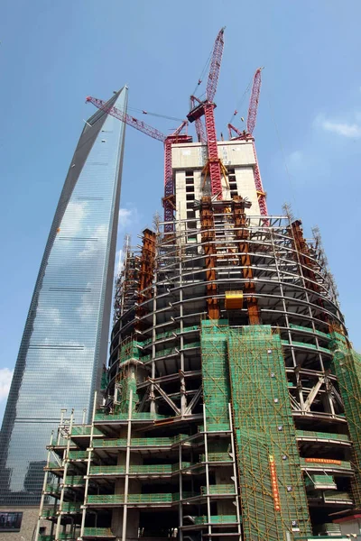 Shanghai Tower Right Construction Next Shanghai World Financial Center Lujiazui — Stock Photo, Image