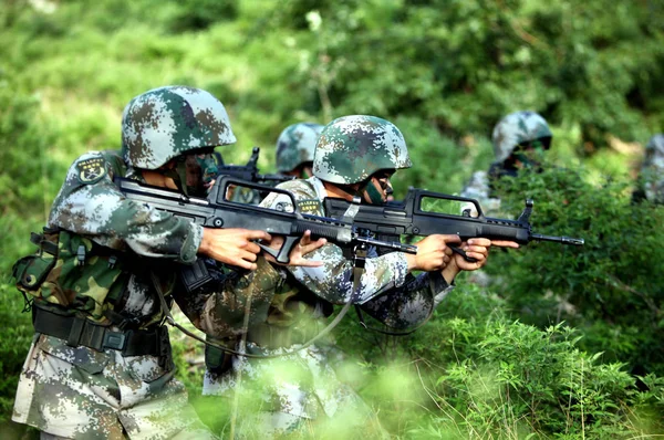 Kinesiska Pla Soldater Deltar Terroristutbildning Konkurrens Jinan City East Chinas — Stockfoto