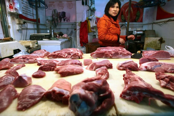 Китайський Постачальник Продає Свинини Вільному Ринку Шанхаї Китай Березня 2011 — стокове фото