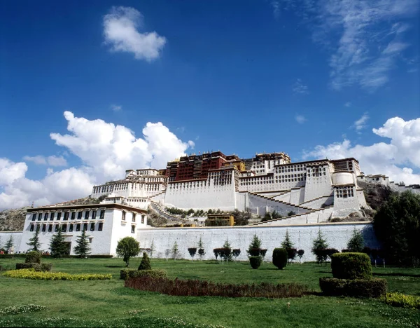 Vista Palácio Potala Cidade Lhasa Sudoeste Região Autônoma Tibete Chinas — Fotografia de Stock