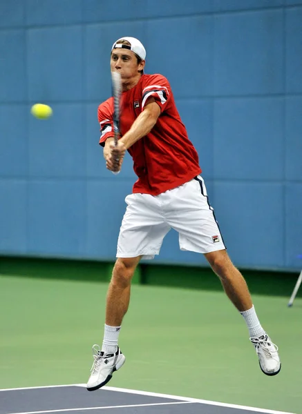 Matthew Ebden Australien Returnerar Ett Skott Mot Gilles Simon Frankrike — Stockfoto