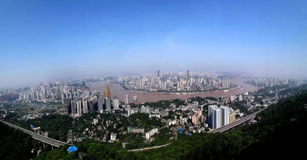 Skyline Península Yuzhong Com Aglomerados Escritórios Edifícios Residenciais Chongqing China — Fotografia de Stock