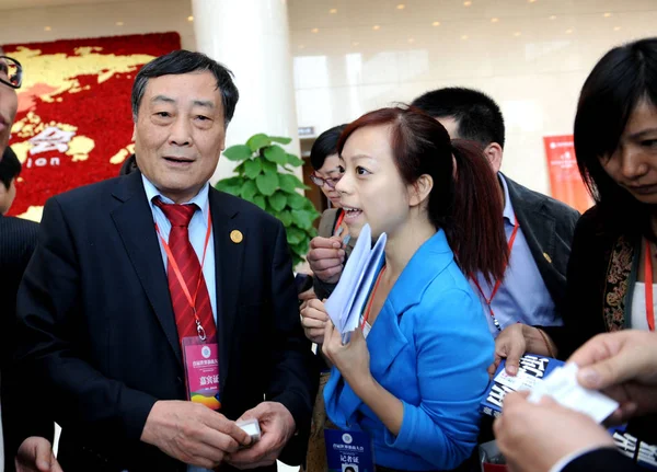 Zong Qinghou Izquierda Presidente Del Grupo Wahaha Otros Empresarios Asisten —  Fotos de Stock