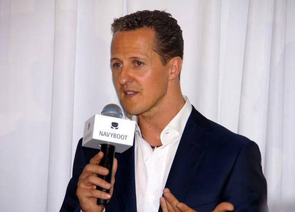 Piloto Alemán Michael Schumacher Habla Una Ceremonia Para Lanzamiento Los — Foto de Stock