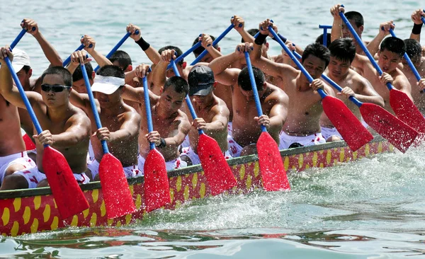Partecipanti Sfidano Una Gara Drago Barca Celebrare Duanwu Festival Noto — Foto Stock