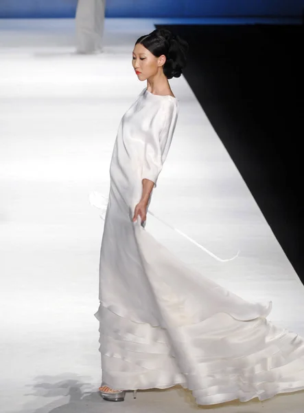 Chuyan Fashion Show China 2012 Spring Summer Fashion Week Beijing — Stock Photo, Image