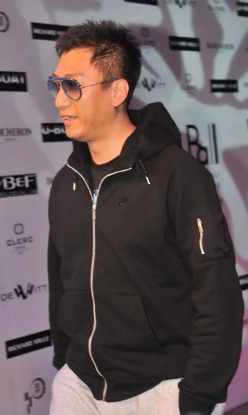 中国俳優太陽 ホンレイ中国 北京の有名人のビリヤードのゲームの開会式に出席 2011 — ストック写真