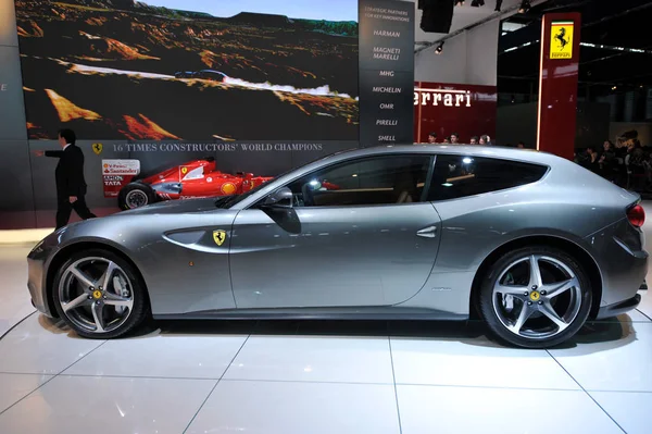 Ferrari Jest Zdjęciu Podczas Ceremonii Premiera Chin Wystawie Shanghai International — Zdjęcie stockowe