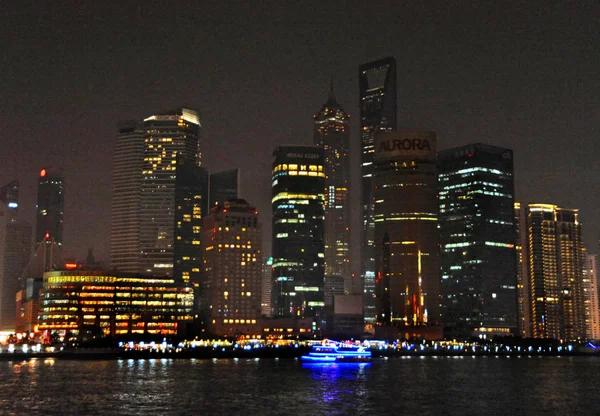 Vista Nocturna Del Distrito Financiero Lujiazui Pudong Después Que Mayoría —  Fotos de Stock