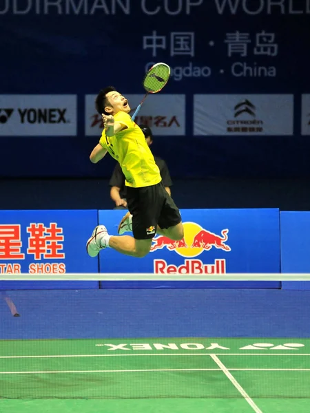 Lin Dan China Returns Shot Peter Gade Denmarkduring Finals 2011 — Stock Photo, Image