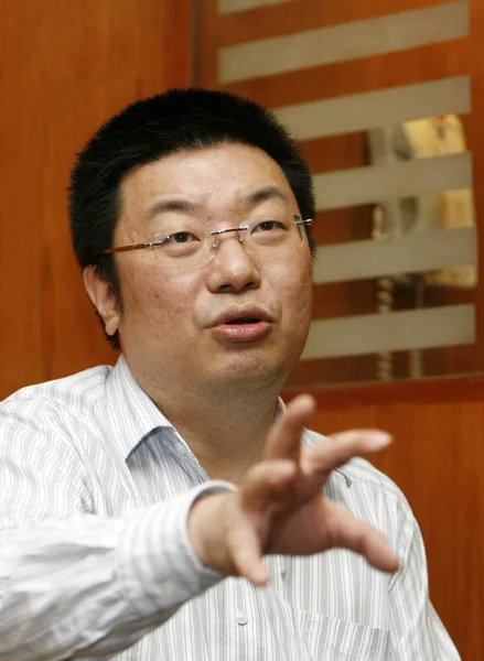 Jason Jiang Jiang Nanchun Ordförande Och För Focus Media Talar — Stockfoto