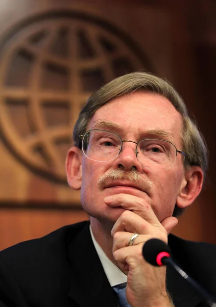 Robert Zoellick Presidente Del Banco Mundial Asiste Una Conferencia Prensa — Foto de Stock