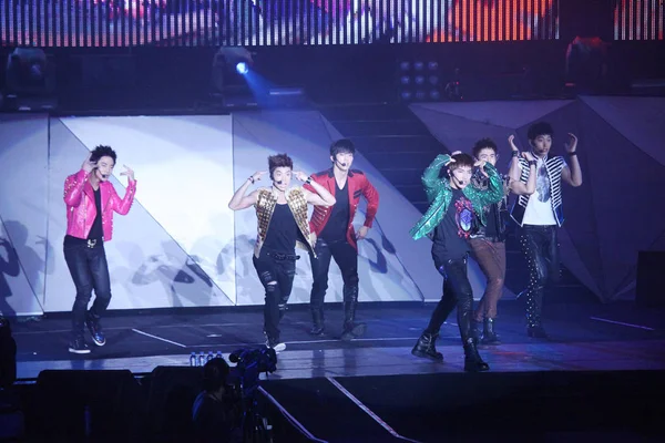 Boy Band Surcoreana 2Pm Actúa Durante Concierto Taipei Taiwán Octubre — Foto de Stock