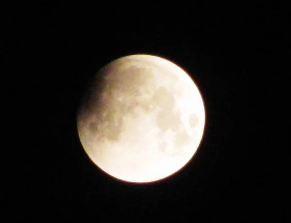 Część Księżyca Przecina Cień Ziemi Jest Widziana Shiyan Miasta Centralnej — Zdjęcie stockowe