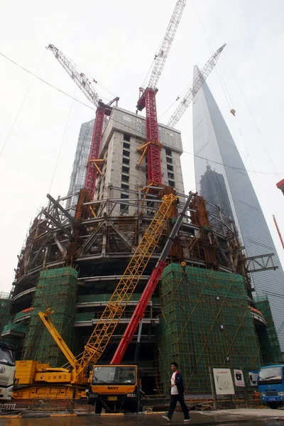 Shanghai Tower Front Uppbyggnad Bredvid Jinmao Tower Vänster Och Shanghai — Stockfoto