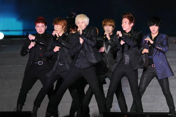 Groupe Sud Coréen Super Junior Produit Lors Festival Musique Stade — Photo