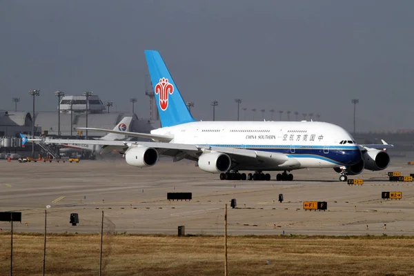 Chinas Premier Airbus A380 Jumbo Jet China Southern Airlines Prépare — Photo