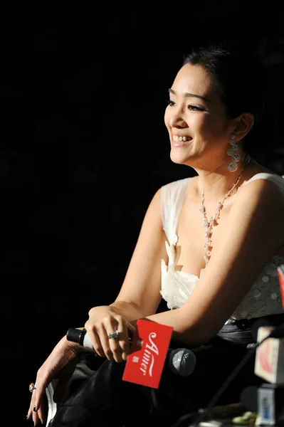 Actrice Chinoise Gong Est Photographiée Lors Une Interview Lors Défilé — Photo