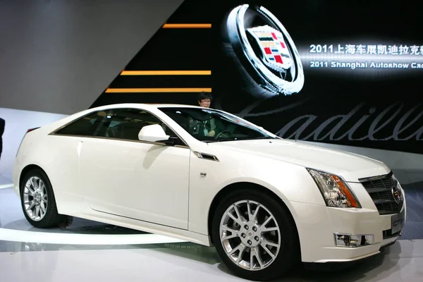 Cadillac Cts Ditampilkan Pameran Industri Mobil Internasional Shanghai Yang Dikenal — Stok Foto