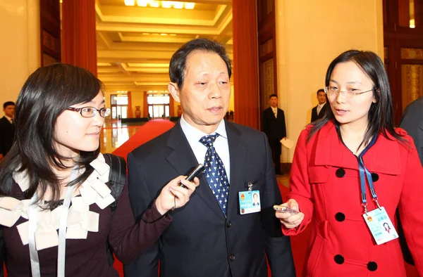 Dingfu Presidente Comissão Reguladora Seguros Chinas Entrevistado Durante Duas Sessões — Fotografia de Stock