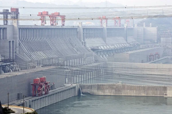 Photo Shows Three Gorges Dam Yichang City Central Chinas Hubei — Stock Photo, Image