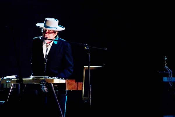 Music Legend Bob Dylan Performs His Concert Shanghai Grand Stage — Stock Photo, Image